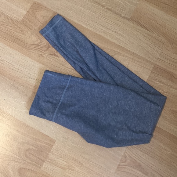 Lululemon heather gray Wunder Under leggings - Picture 2 of 4